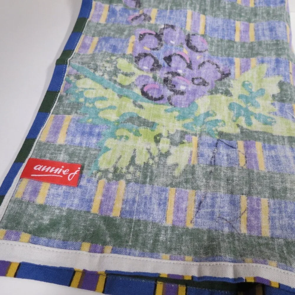 Anthropologie Grapes Nature (2) Kitchen tea towels 100% cotton